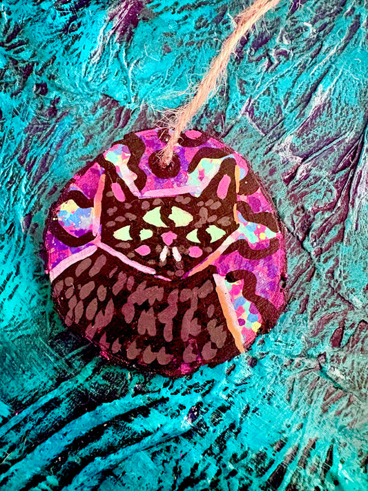 Hand Painted Wooden Ornament 0010